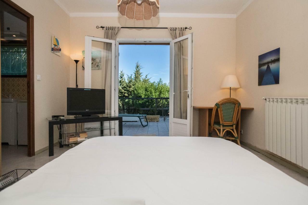 B&B Chez Max Figanières Eksteriør billede